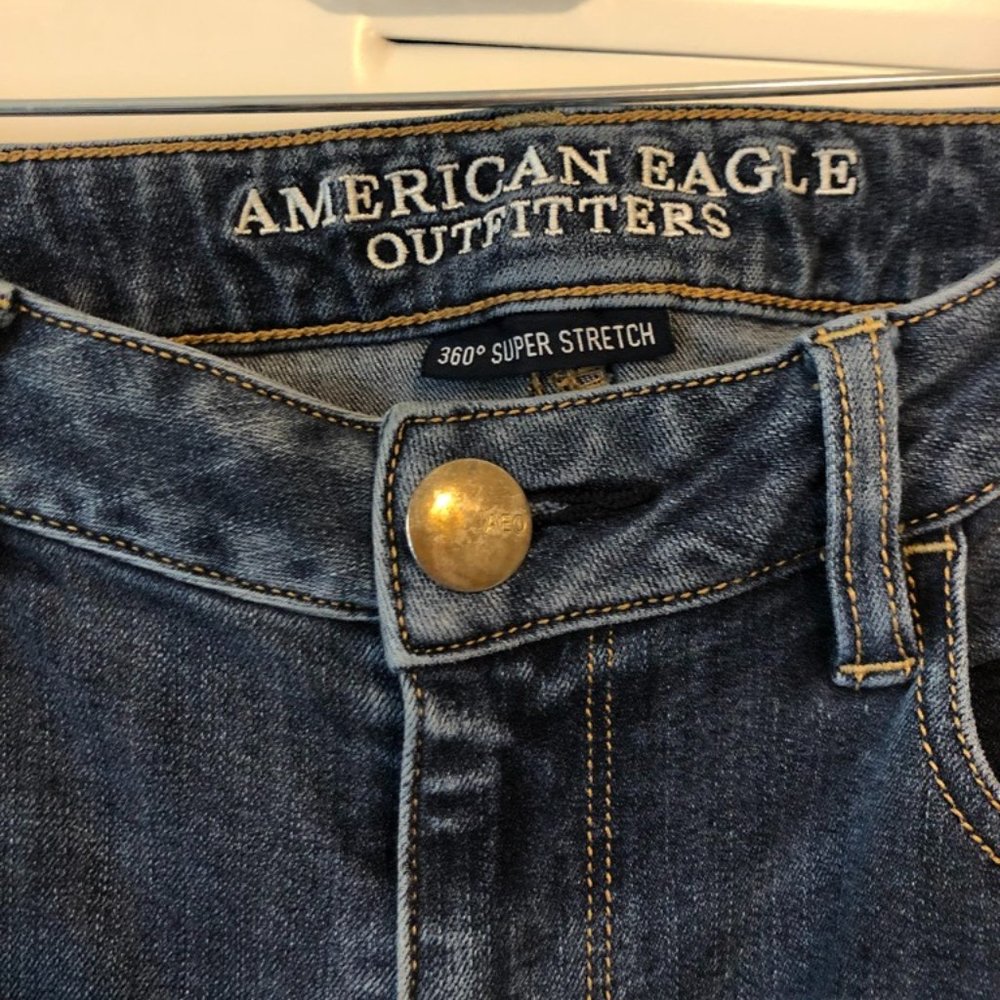 American Eagle High-Waisted Jeans, Size 10